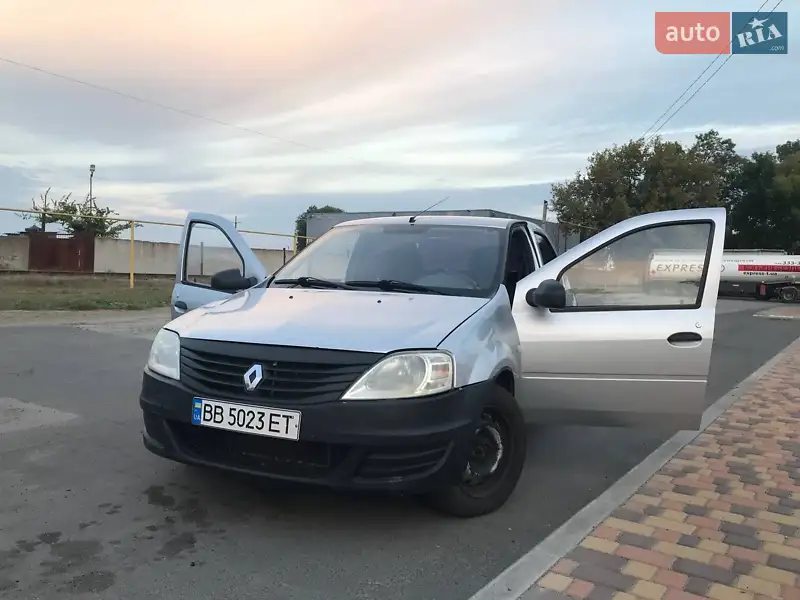 2010 renault logan