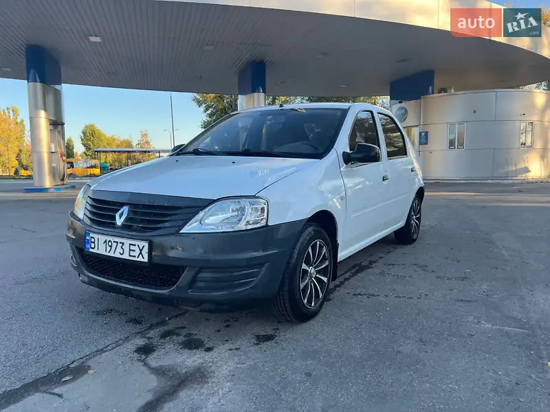 2011 renault logan