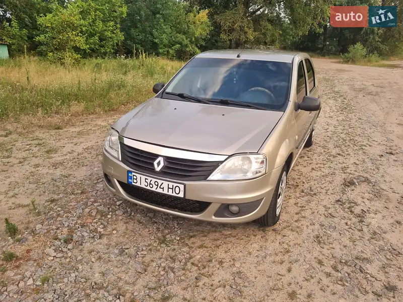 2012 renault logan