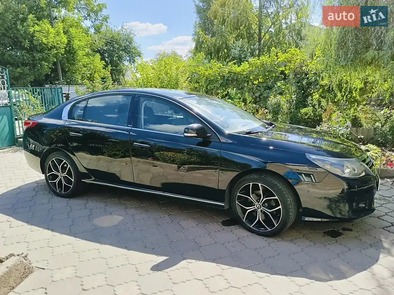 2014 renault latitude