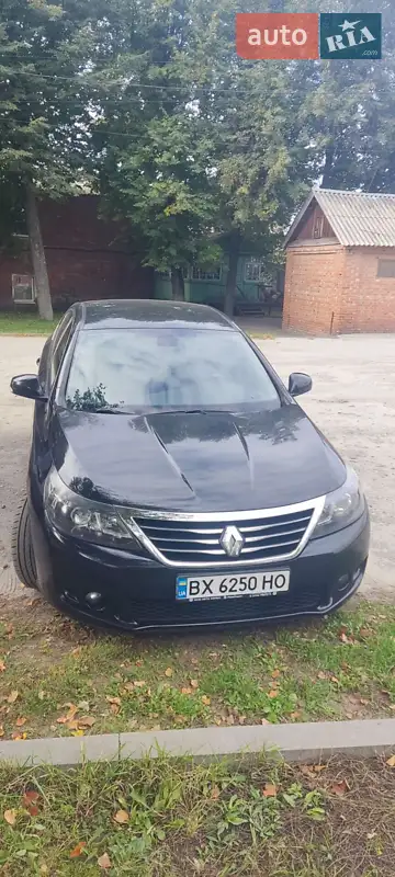 2012 renault latitude
