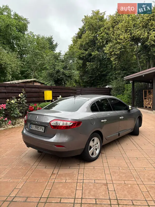 2010 renault fluence