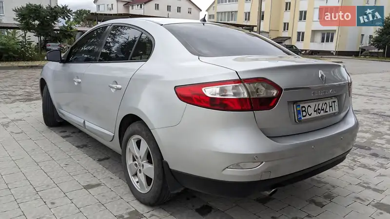 2010 renault fluence