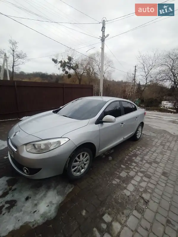 2010 renault fluence