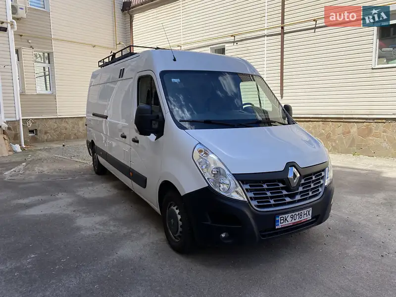 2019 renault master