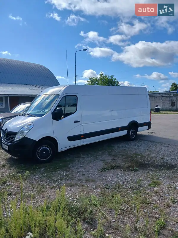 2019 renault master