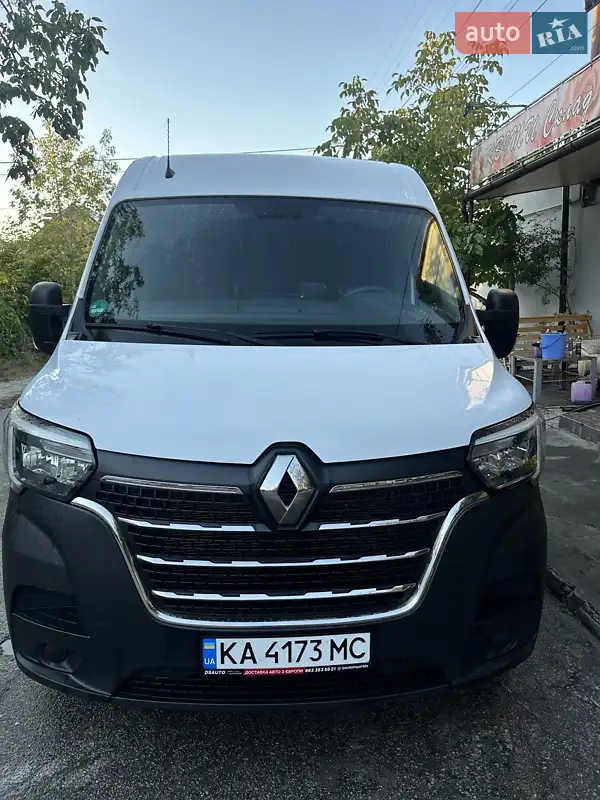 2019 renault master
