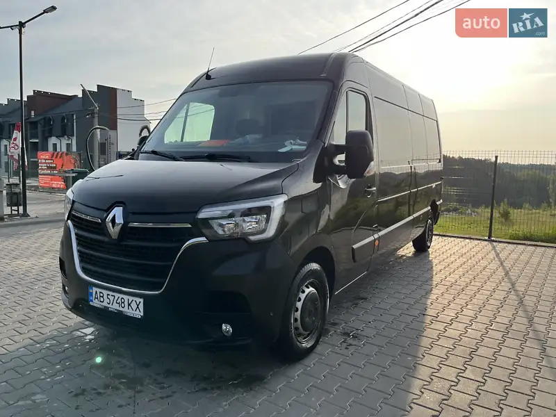 2020 renault master