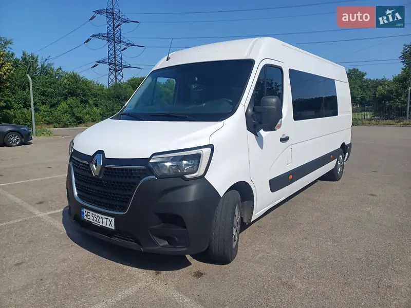 2019 renault master