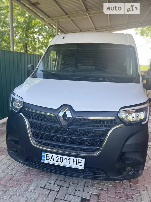 2024 renault master