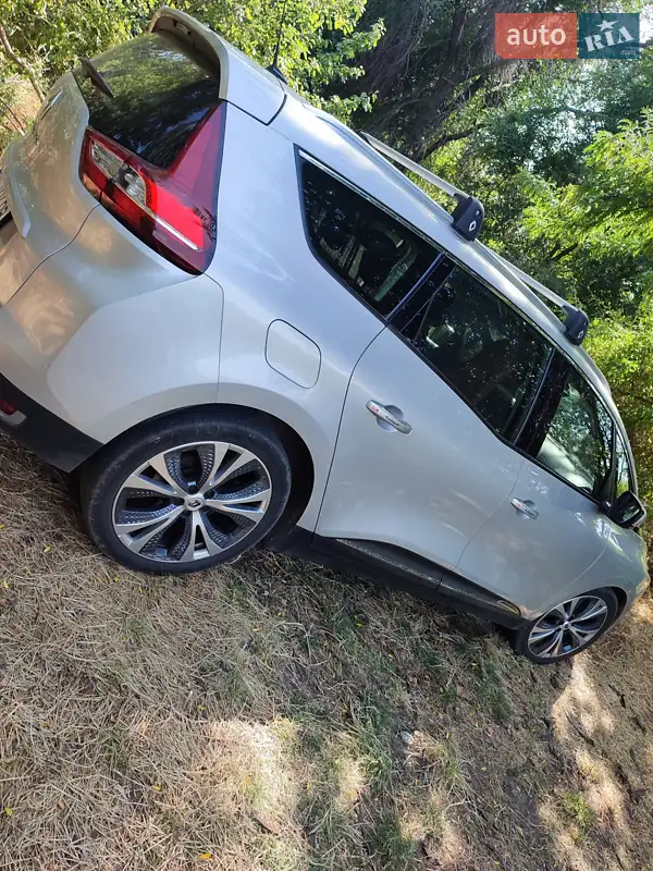 2018 renault scenic