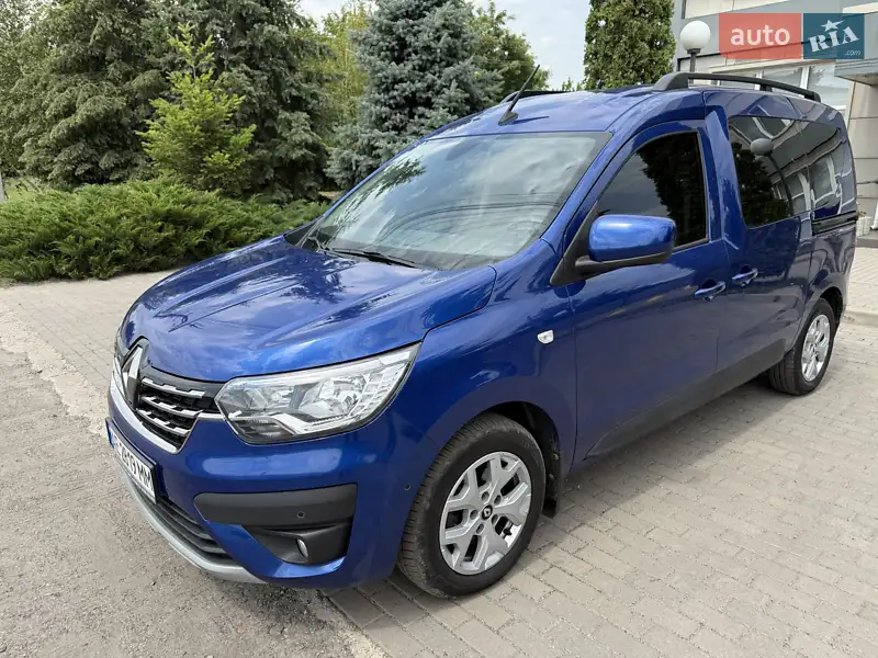 2022 renault express