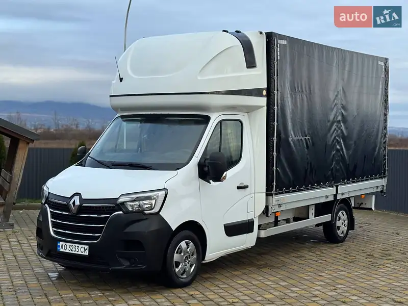 2020 renault master