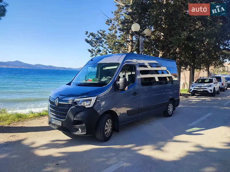 2019 renault master