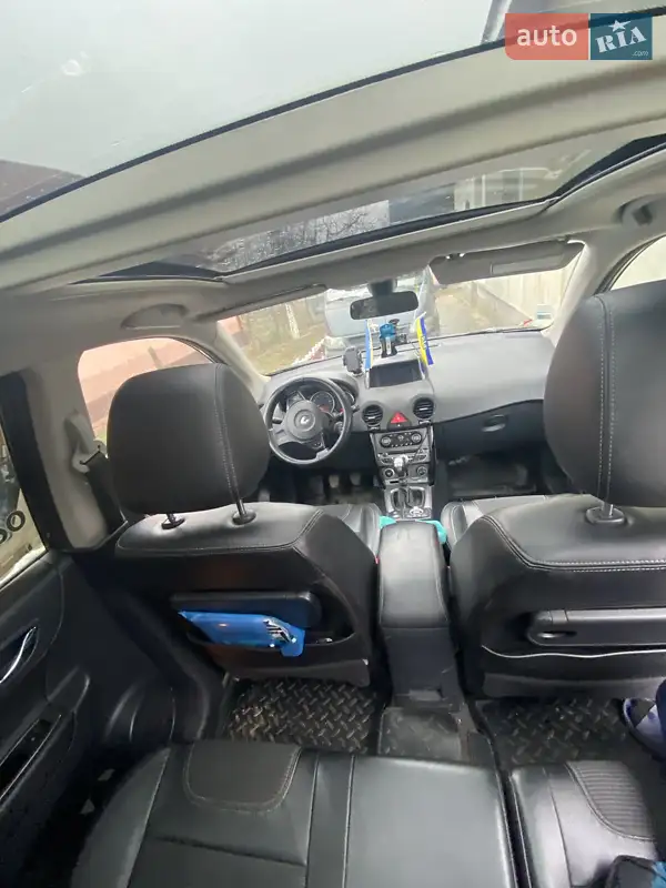 2010 renault koleos