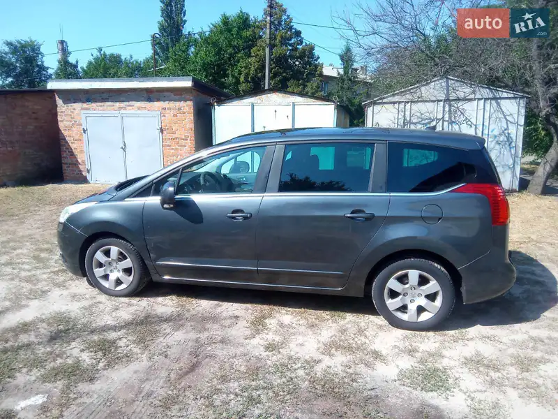 2010 peugeot 5008
