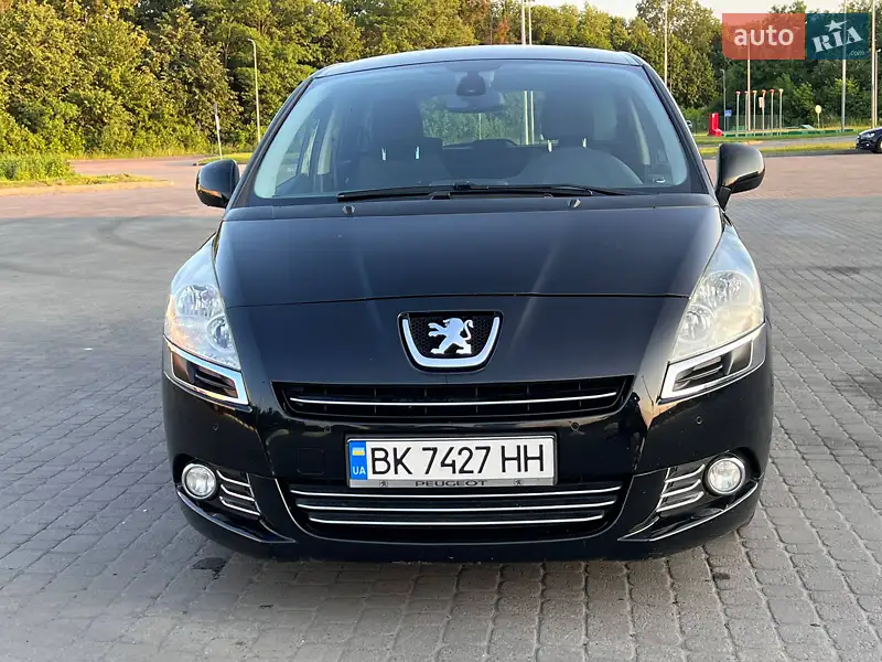 2011 peugeot 5008