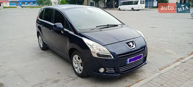 2011 peugeot 5008