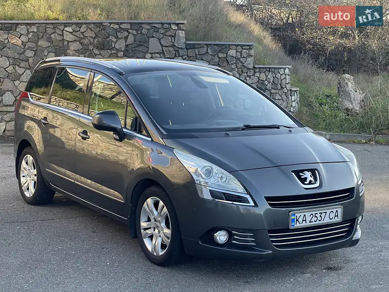 2011 peugeot 5008