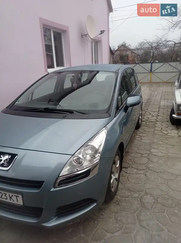 2009 peugeot 5008