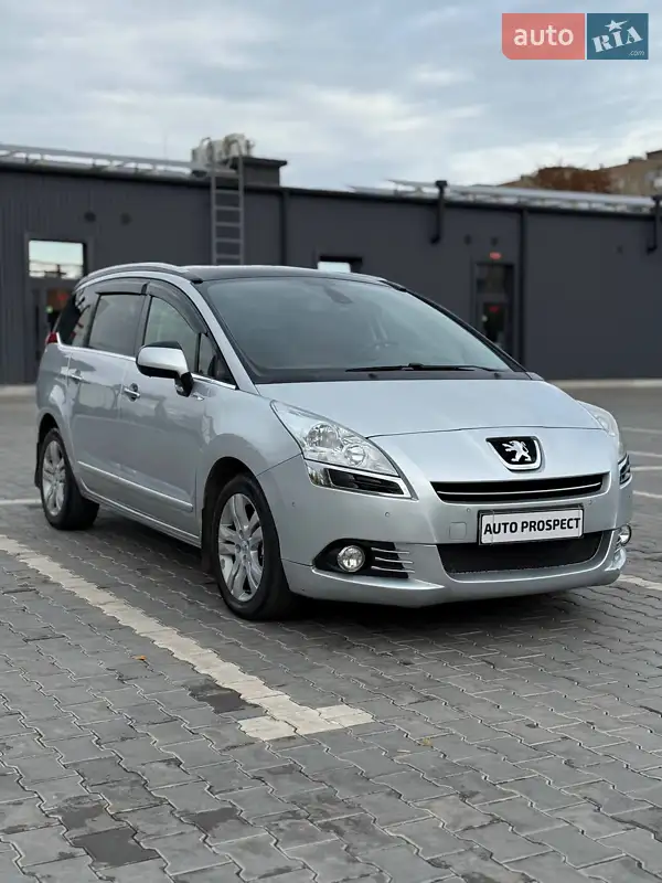 2013 peugeot 5008