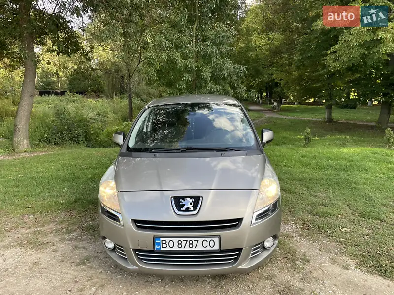 2011 peugeot 5008