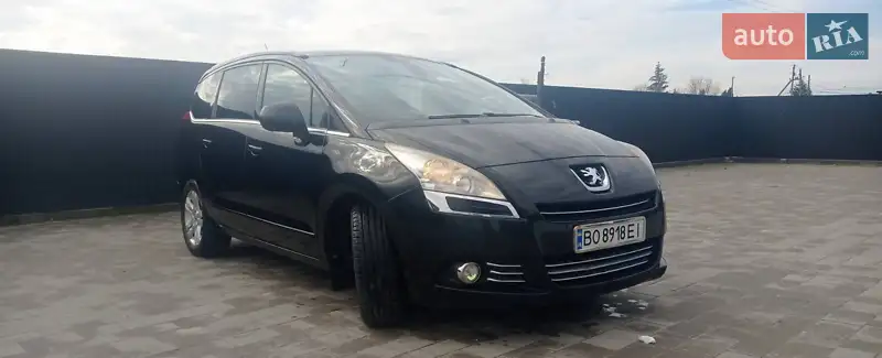 2011 peugeot 5008