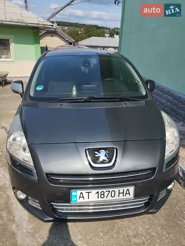 2012 peugeot 5008
