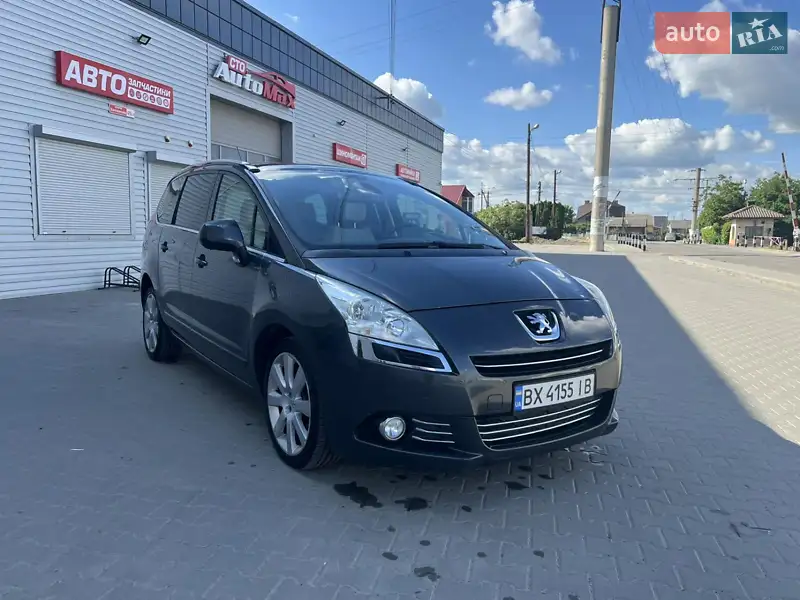2011 peugeot 5008