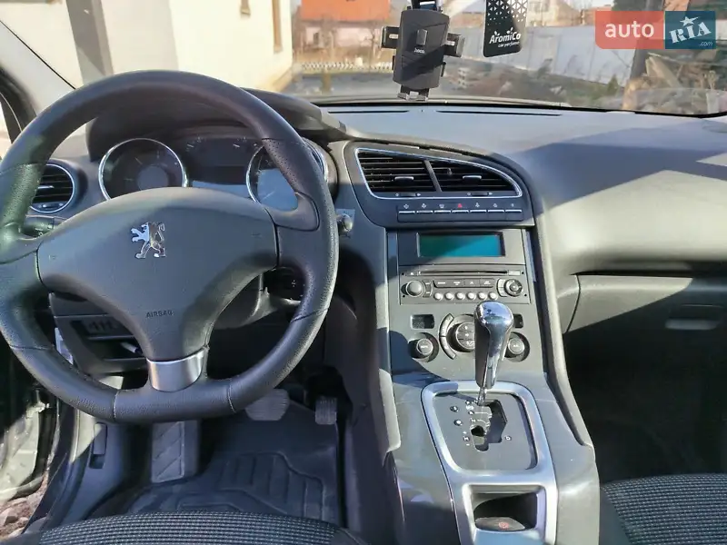2010 peugeot 5008