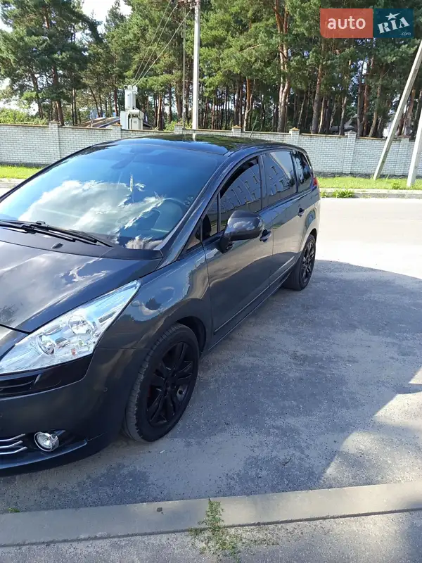 2009 peugeot 5008