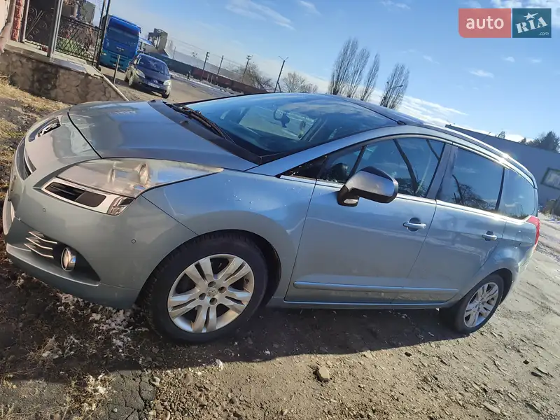 2010 peugeot 5008