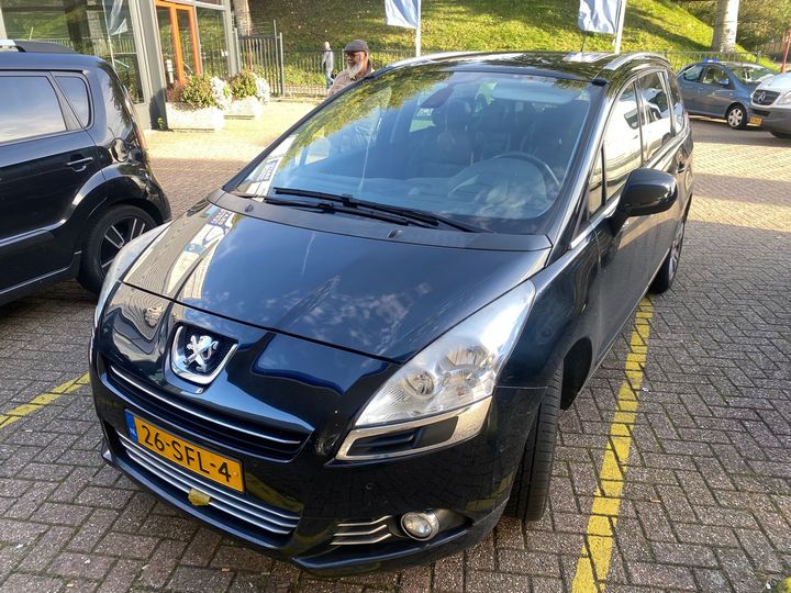 2011 peugeot 5008