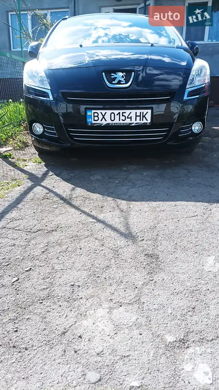 2011 peugeot 5008