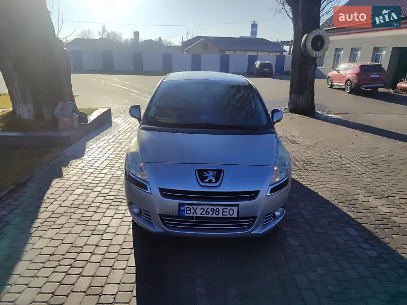 2013 peugeot 5008