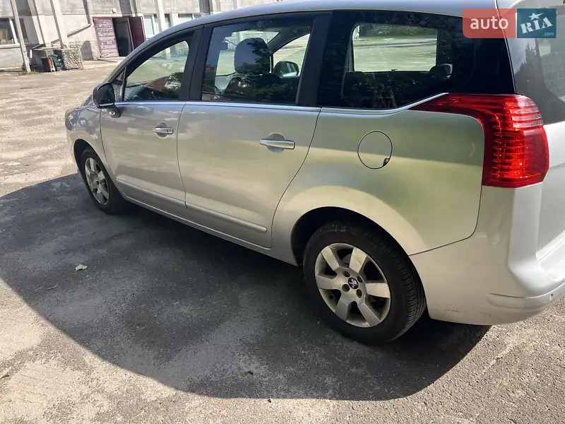 2014 peugeot 5008