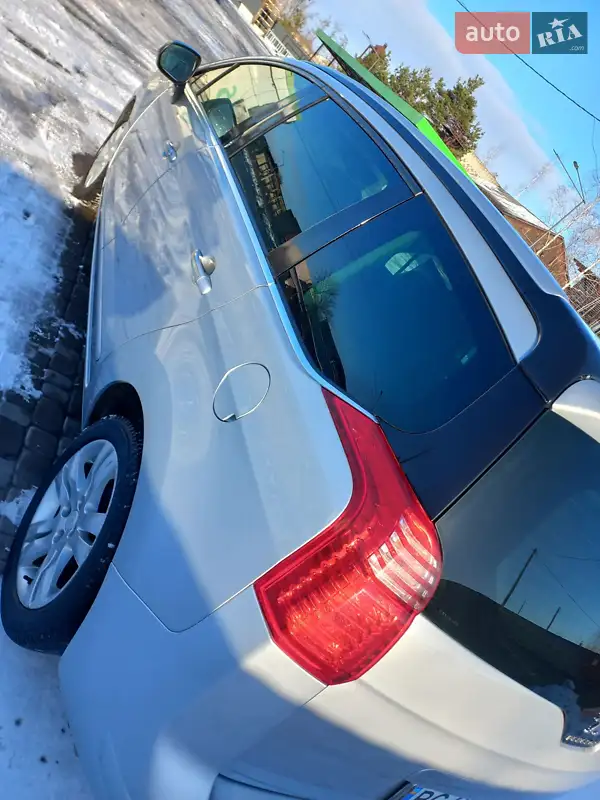 2014 peugeot 5008