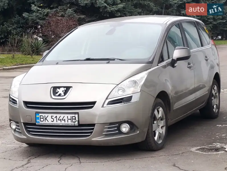 2010 peugeot 5008