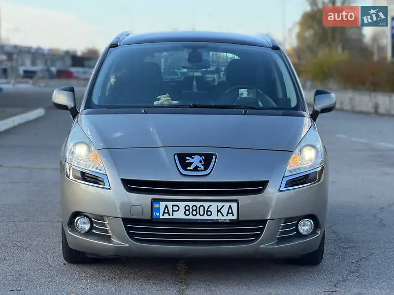 2012 peugeot 5008
