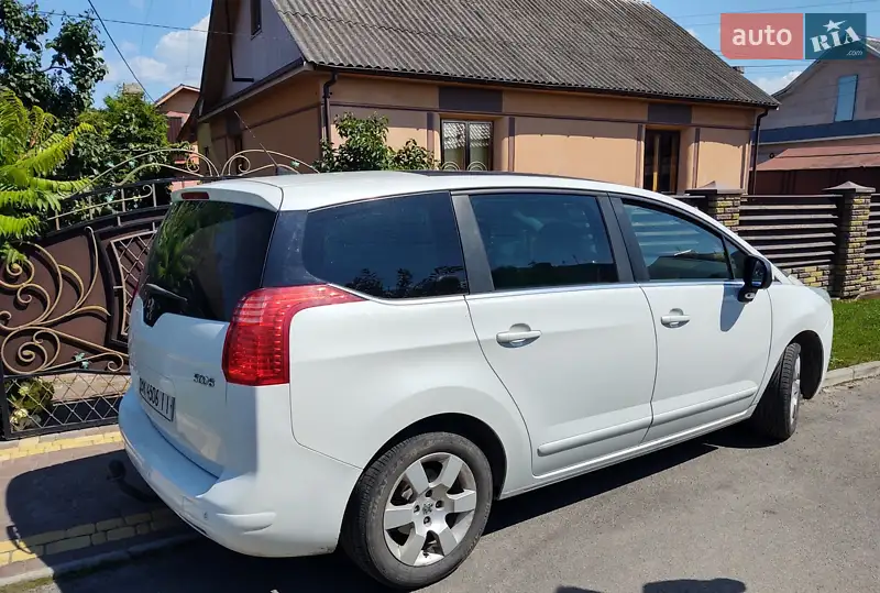 2010 peugeot 5008