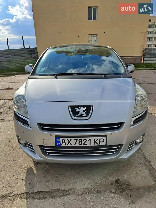 2009 peugeot 5008