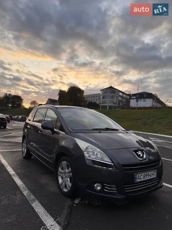2010 peugeot 5008