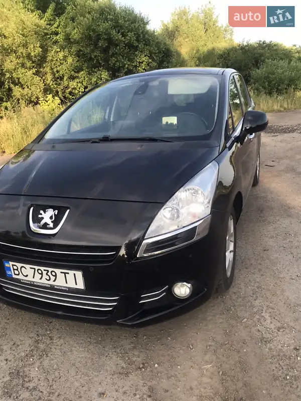 2011 peugeot 5008