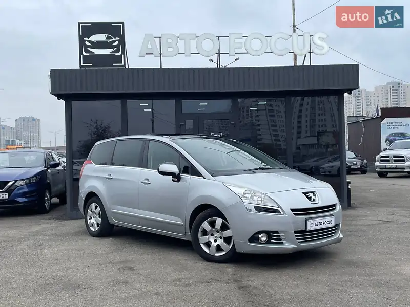 2011 peugeot 5008