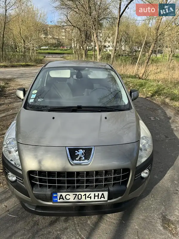 2011 peugeot 3008