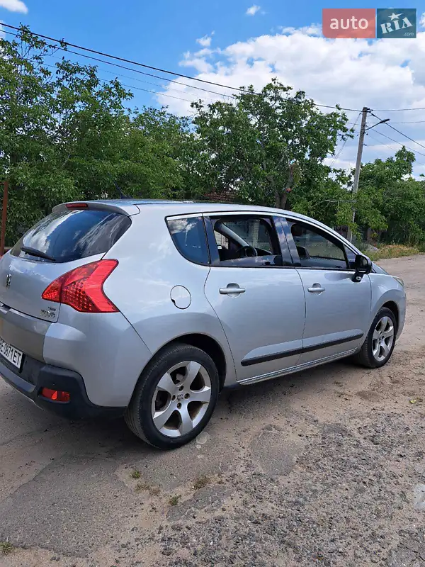 2012 peugeot 3008
