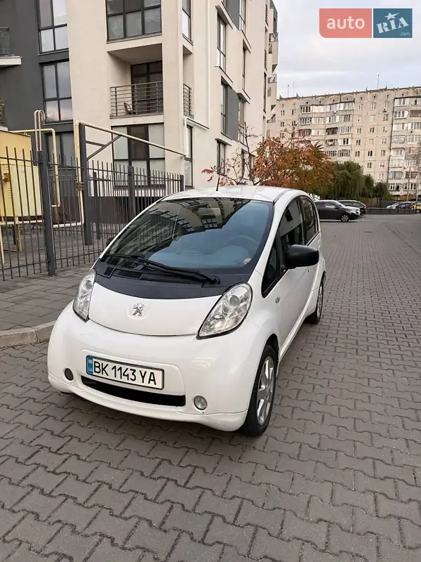 2012 peugeot ion