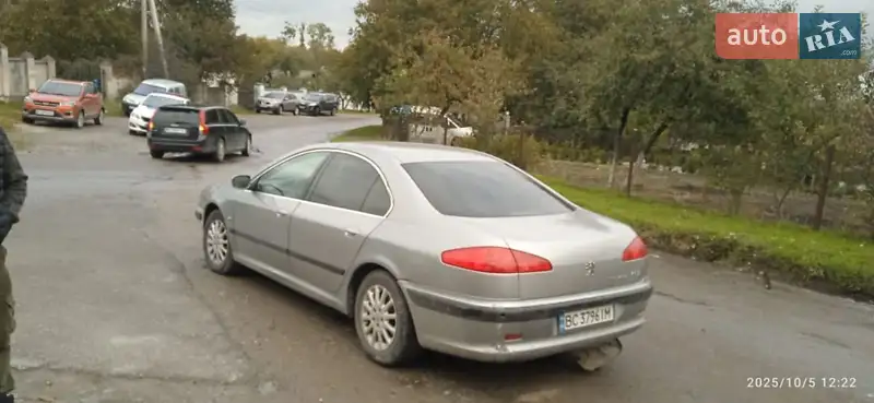 2000 peugeot 607
