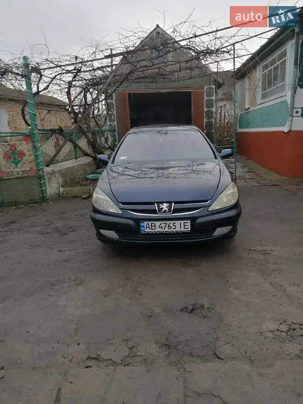 2002 peugeot 607