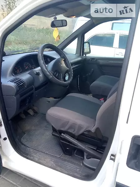 2005 peugeot expert